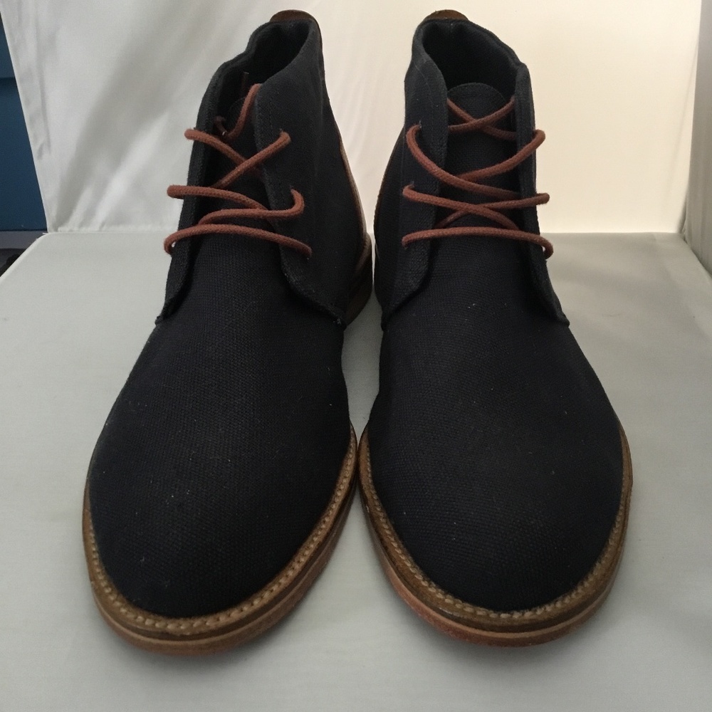 CHUKKA BOOTS SHOES FOR MEN.